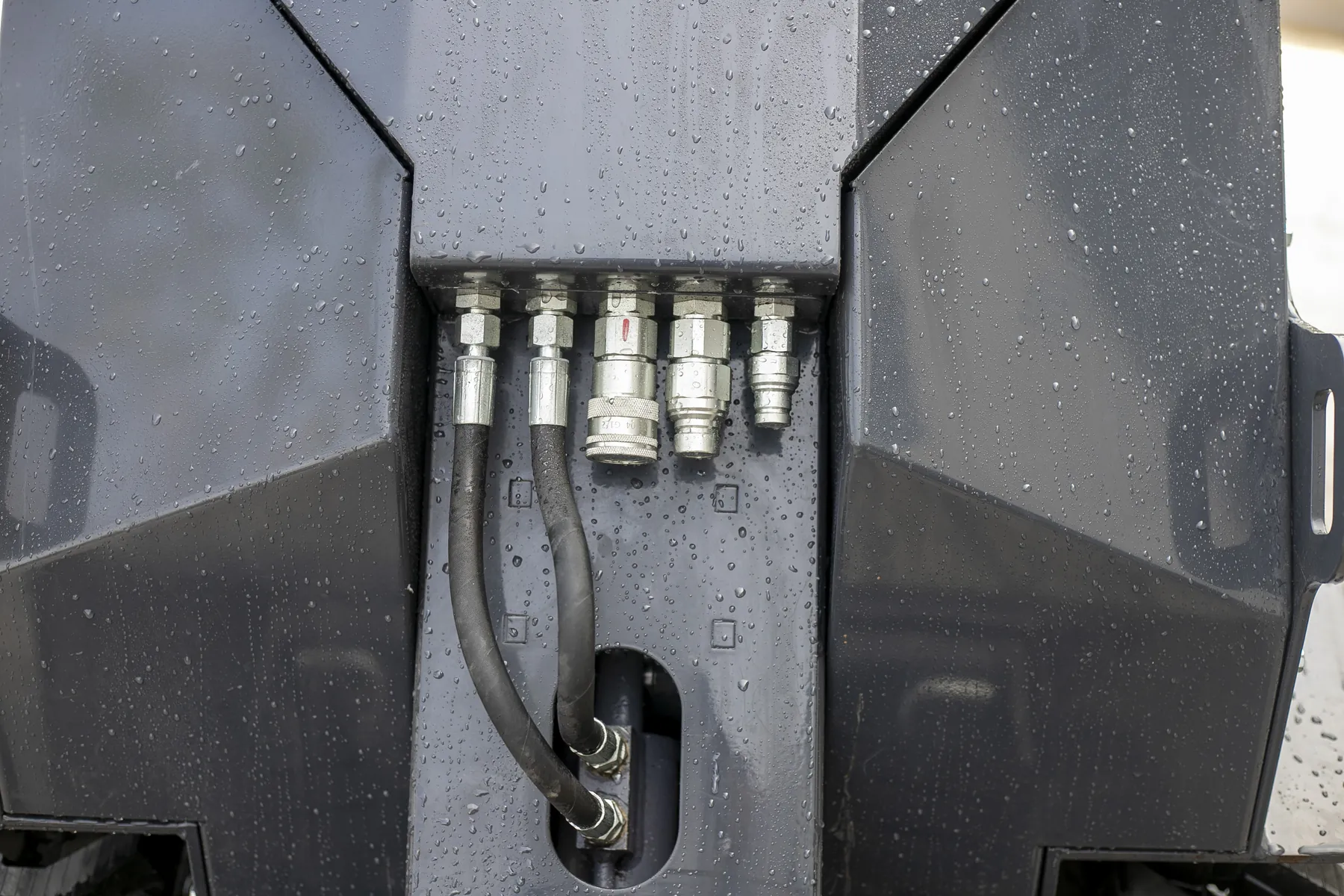 BL-T390-C auxiliary hydraulic couplers